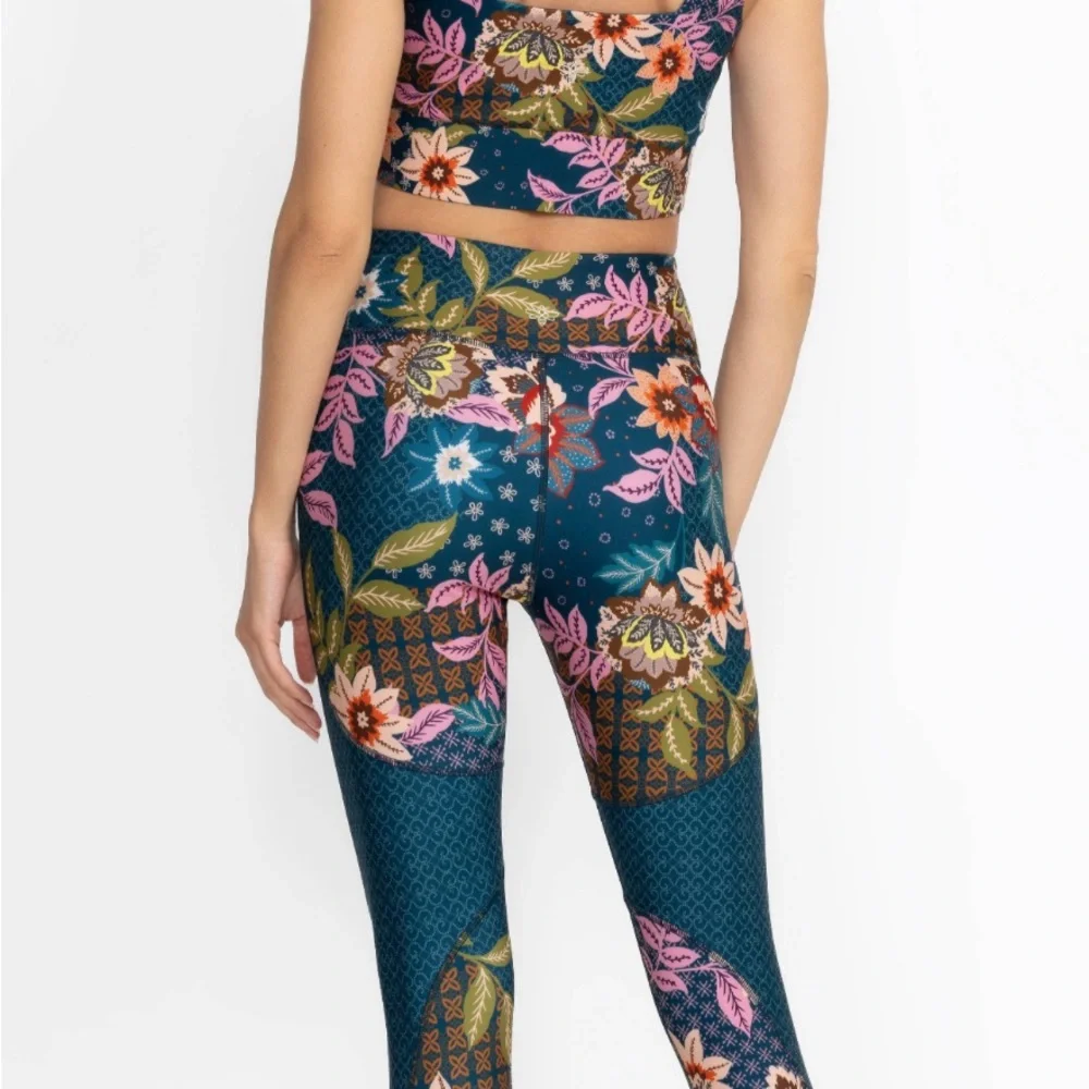 NWT Johnny Was JWLA Delfino Bee Active High Waist Leggings Retail $210 Sz M- XL - Picture 4 of 5